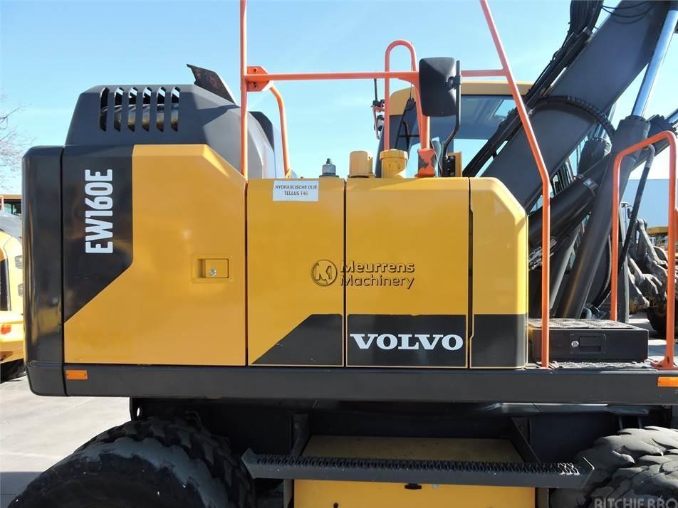 Excavator pe roti - Volvo EW160E ROTOTILT