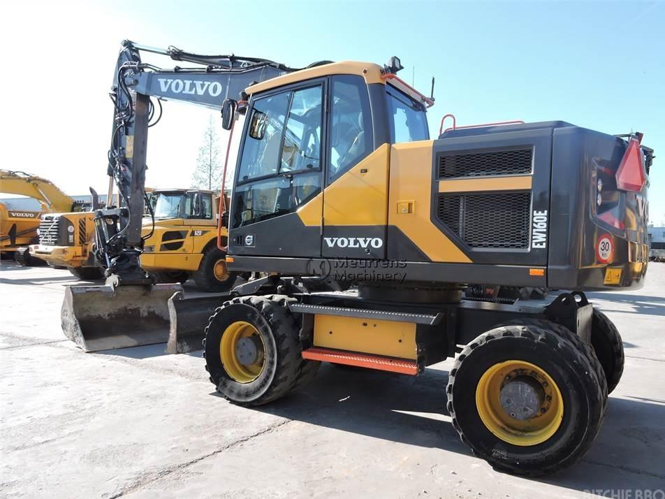 Excavator pe roti - Volvo EW160E ROTOTILT