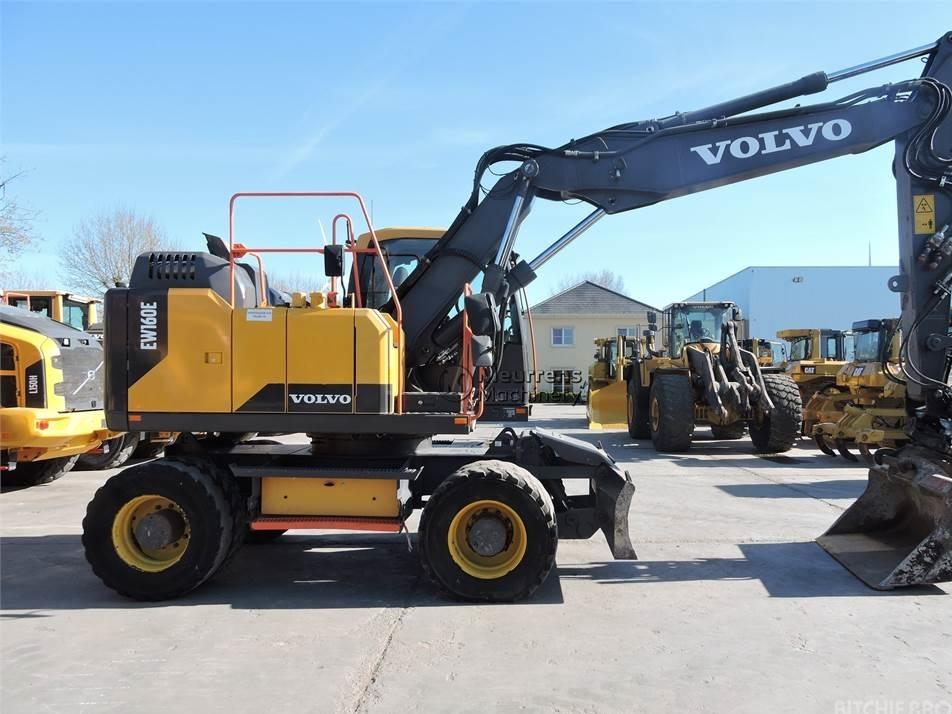 Excavator pe roti - Volvo EW160E ROTOTILT