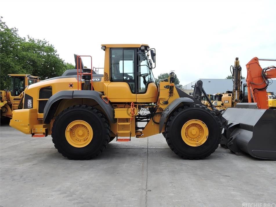 Incarcator frontal - Volvo L120H + New bucket