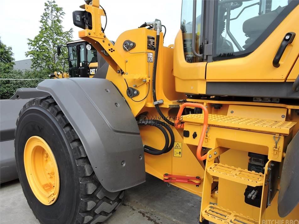 Incarcator frontal - Volvo L120H + New bucket