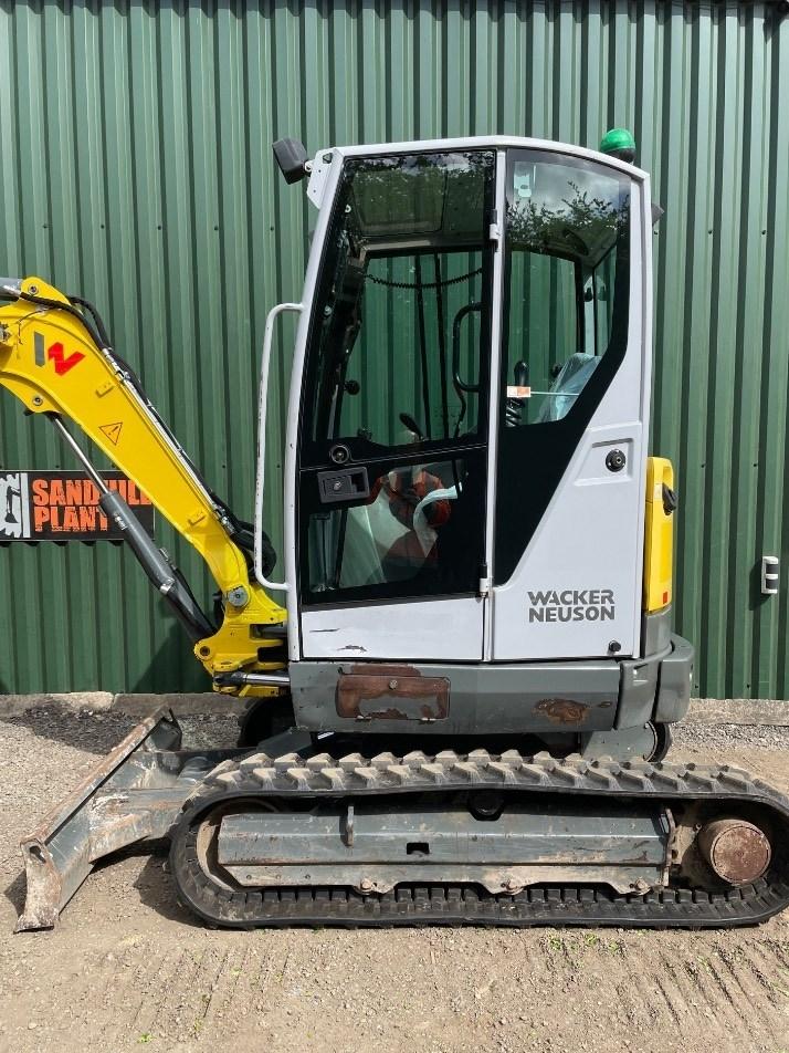 Miniexcavator - Wacker Neuson EZ 26