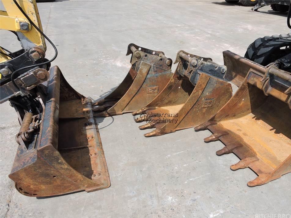 Excavator pe senile - Yanmar SV120
