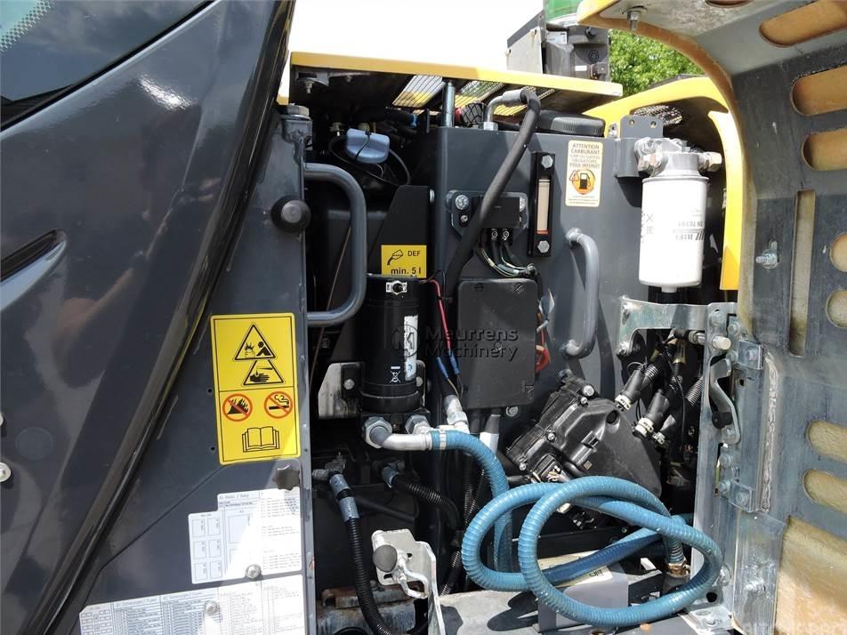 Excavator pe senile - Yanmar SV120