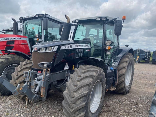 Tractoare – Ghid complet pentru alegerea utilajului agricol potrivit