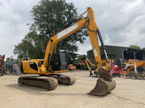 Excavator JCB  JS130LC - VASTech Machinery