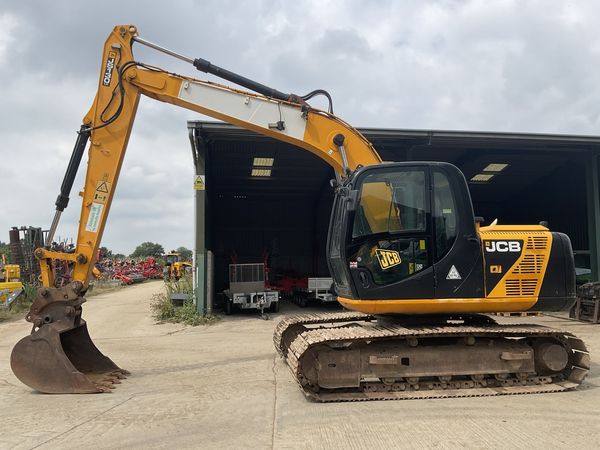 Excavator JCB  JS130LC - VASTech Machinery