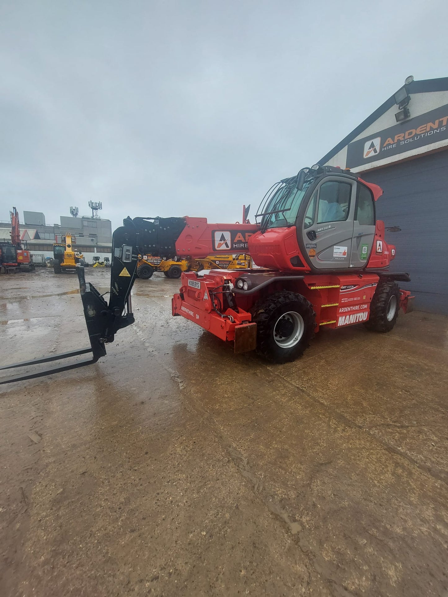 STIVUITOR TELESCOPIC MANITOU MRT 2550 - VASTech Machinery