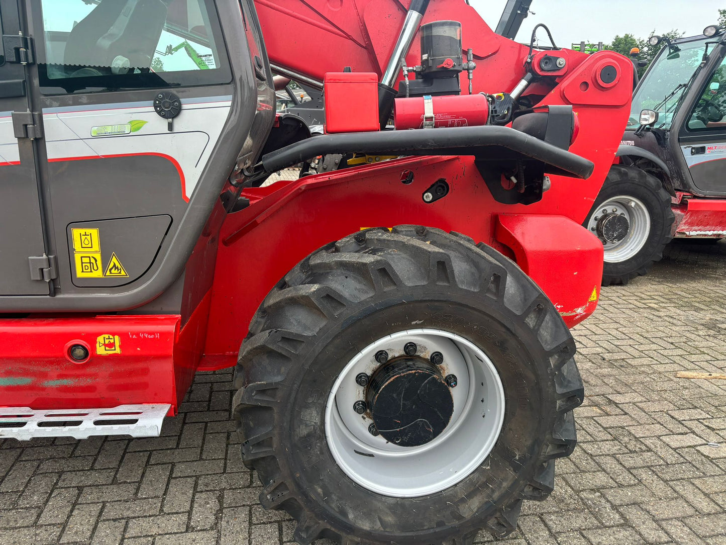 Încărcător Telescopic MANITOU 845-120 - VASTech Machinery