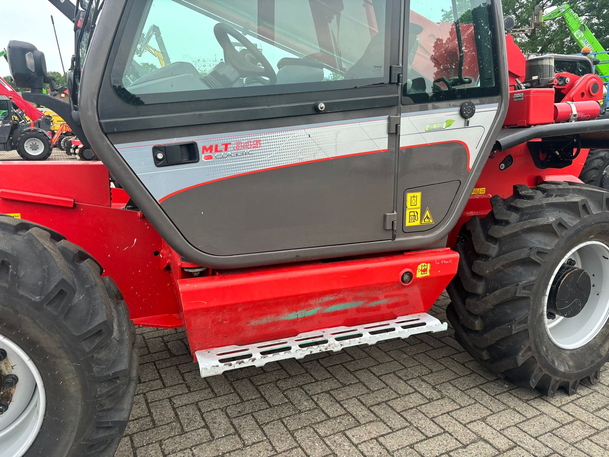 Încărcător Telescopic MANITOU 845-120 - VASTech Machinery