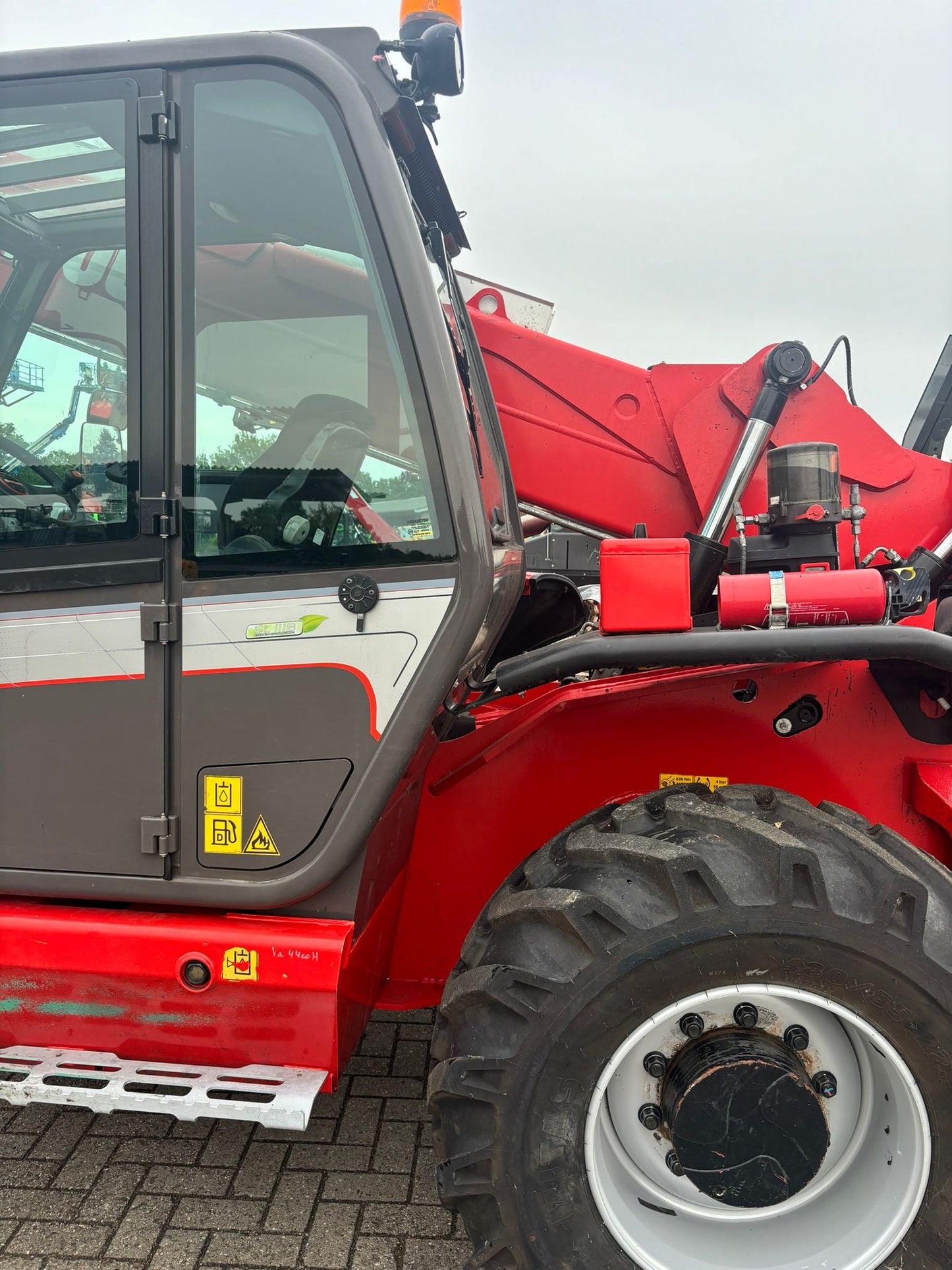 Încărcător Telescopic MANITOU 845-120 - VASTech Machinery