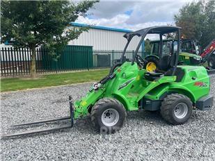 Incarcator frontal - Avant AV 755I