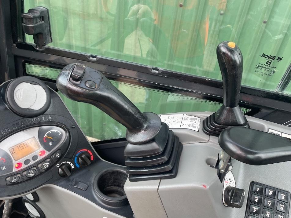 Miniexcavator - Bobcat E 26