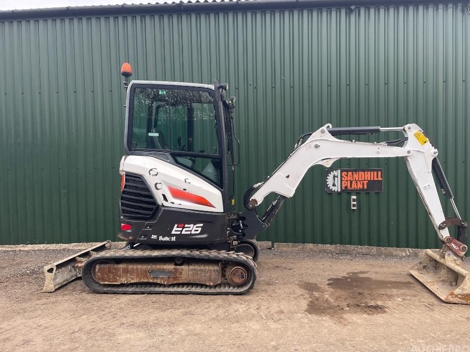Miniexcavator - Bobcat E 26