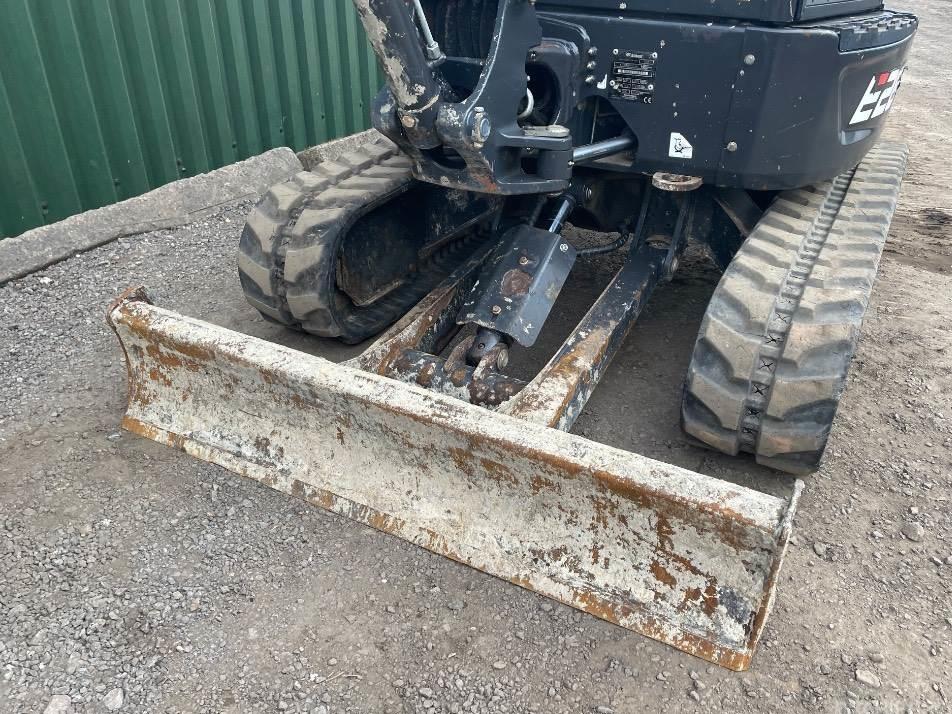 Miniexcavator - Bobcat E 26