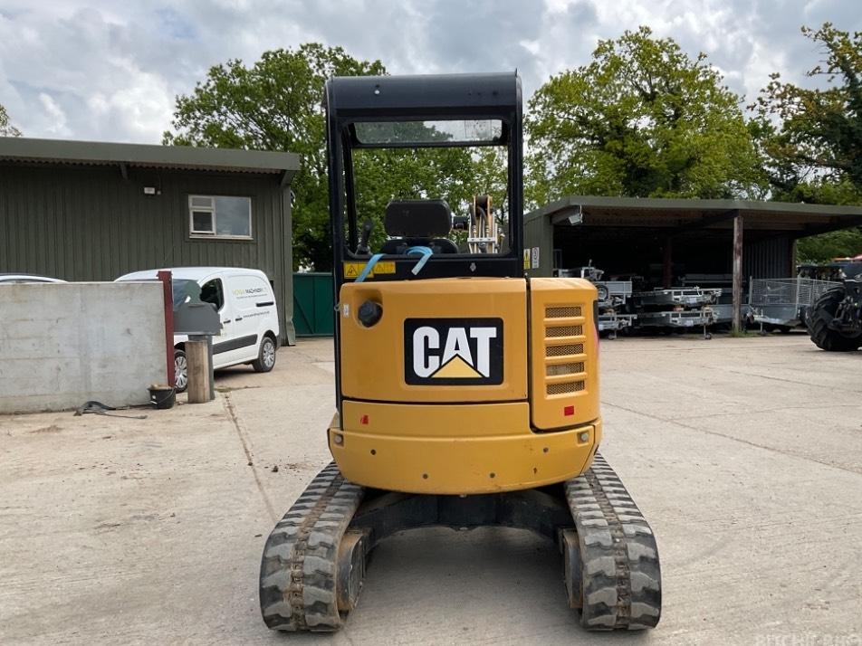Miniexcavator - CAT 302.7 D CR
