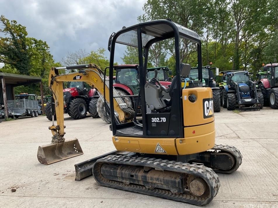 Miniexcavator - CAT 302.7 D CR