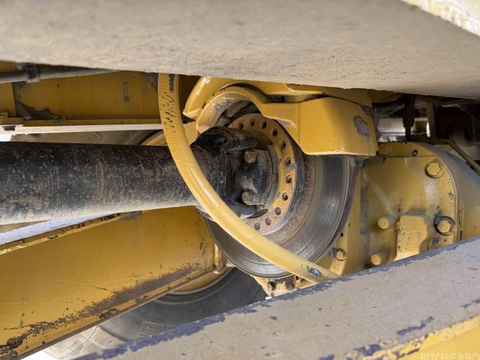 Site dumpers - CAT 730C