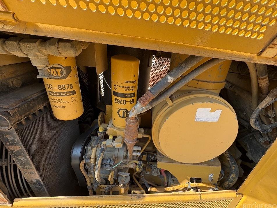 Buldozer - CAT D 6 N LGP
