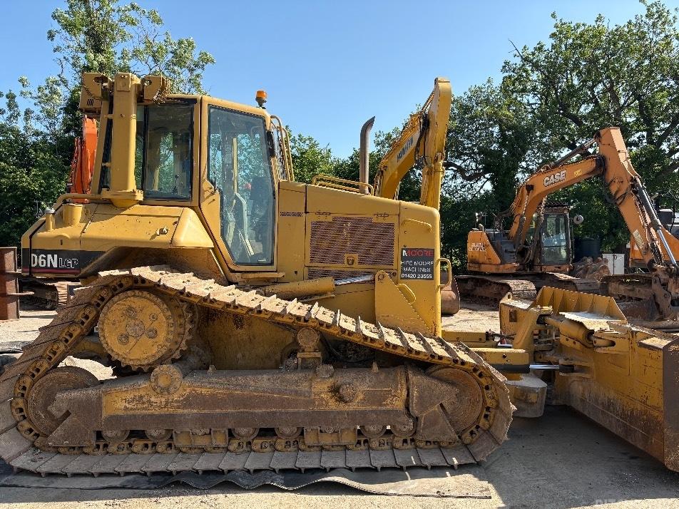 Buldozer - CAT D 6 N LGP