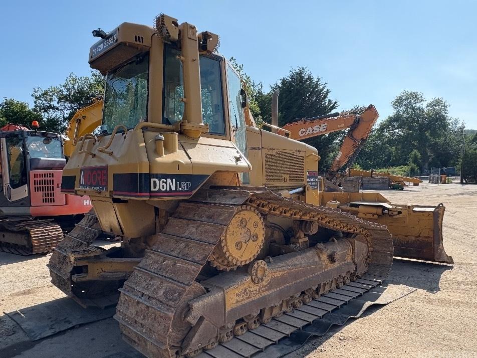 Buldozer - CAT D 6 N LGP