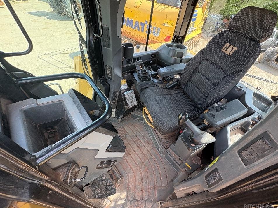 Buldozer - CAT D6XE LGP