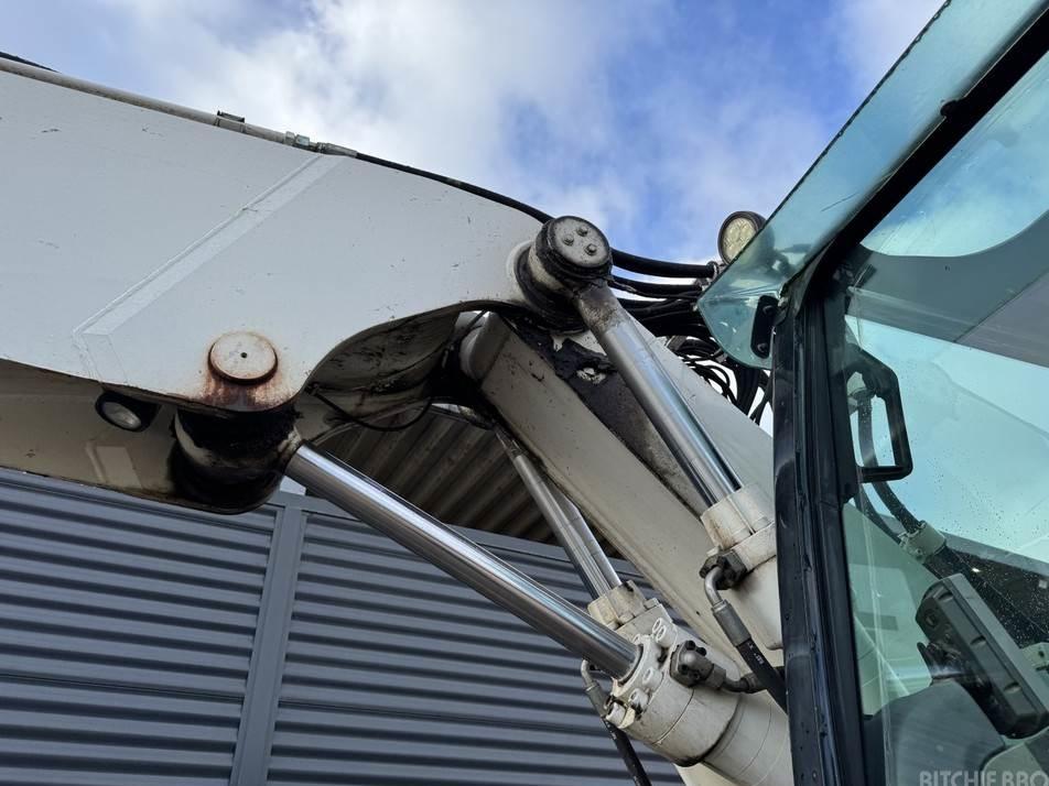 Excavator pe roti - CAT M315D