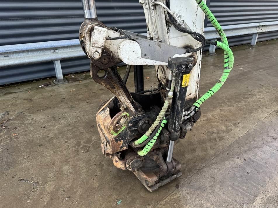 Excavator pe roti - CAT M315D