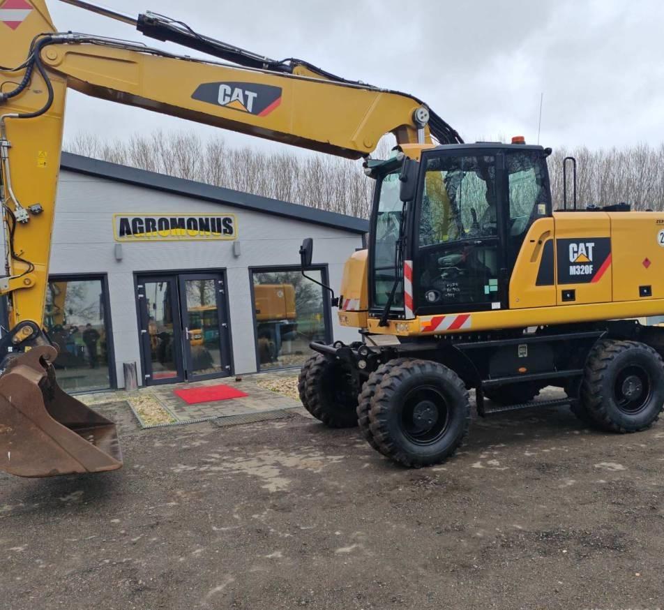 Excavator pe roti - CAT M320 F
