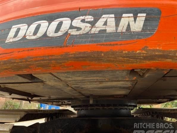 Excavator pe senile - Doosan DX 140 LC