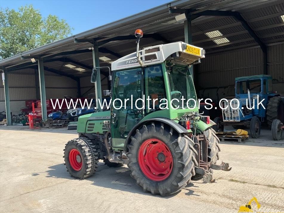 Tractor - Fendt 207 V