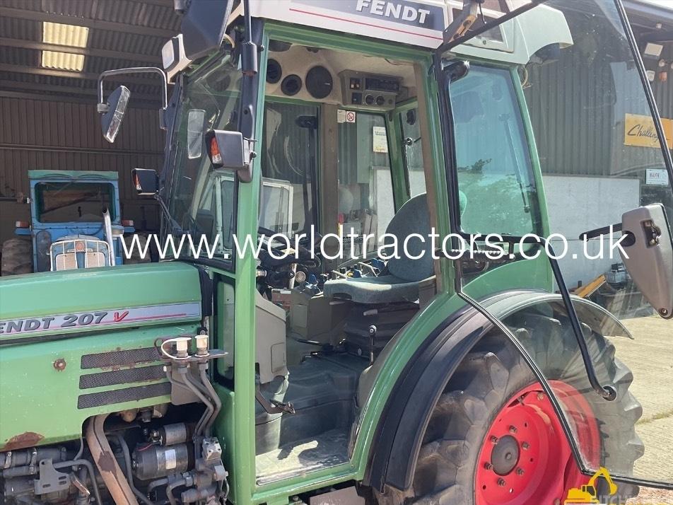 Tractor - Fendt 207 V