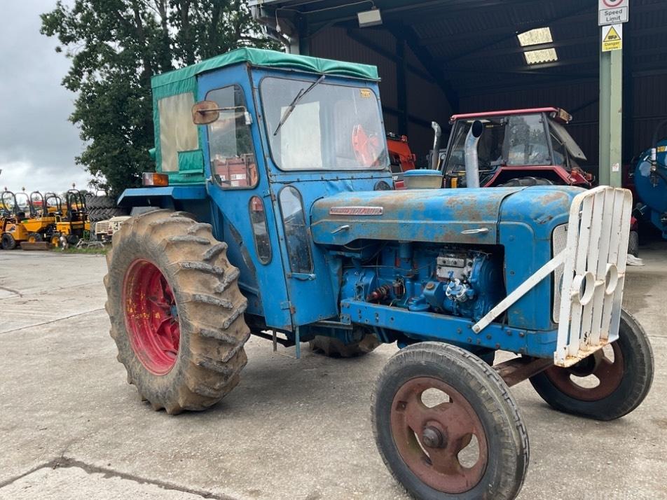 Tractor - Fordson Super Major