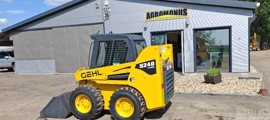 Mini incarcator - Gehl 5240 TURBO