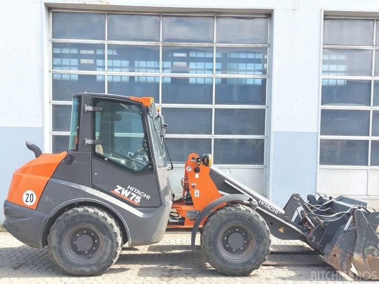 Mini incarcator - Hitachi ZW 75-6