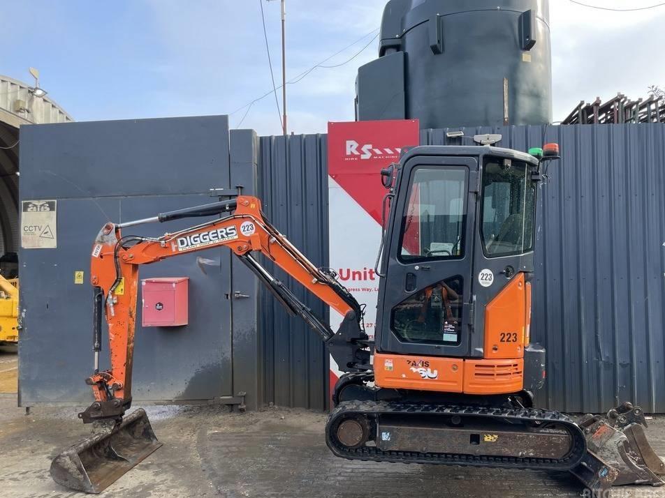 Miniexcavator - Hitachi ZX 26 U-6 2.7t Mini Excavator / Digger