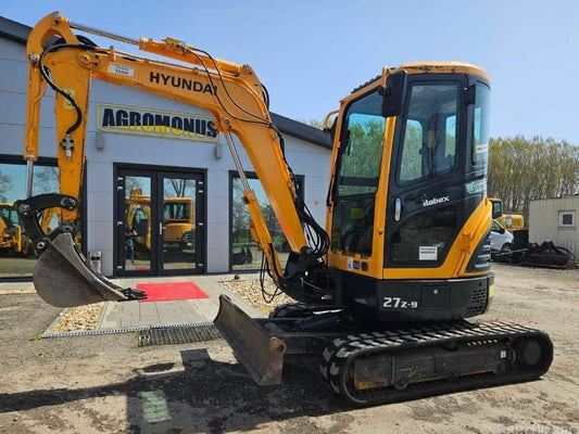 Miniexcavator - Hyundai 27Z-9, 3t, 2 buckets