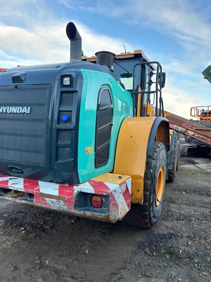 Incarcator frontal - Hyundai HL970A