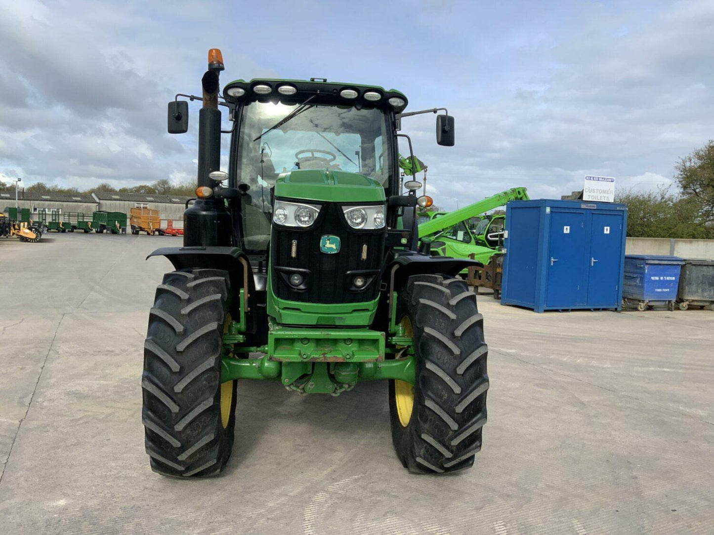 TRACTOR JOHN DEERE 6215 R - VASTech Machinery