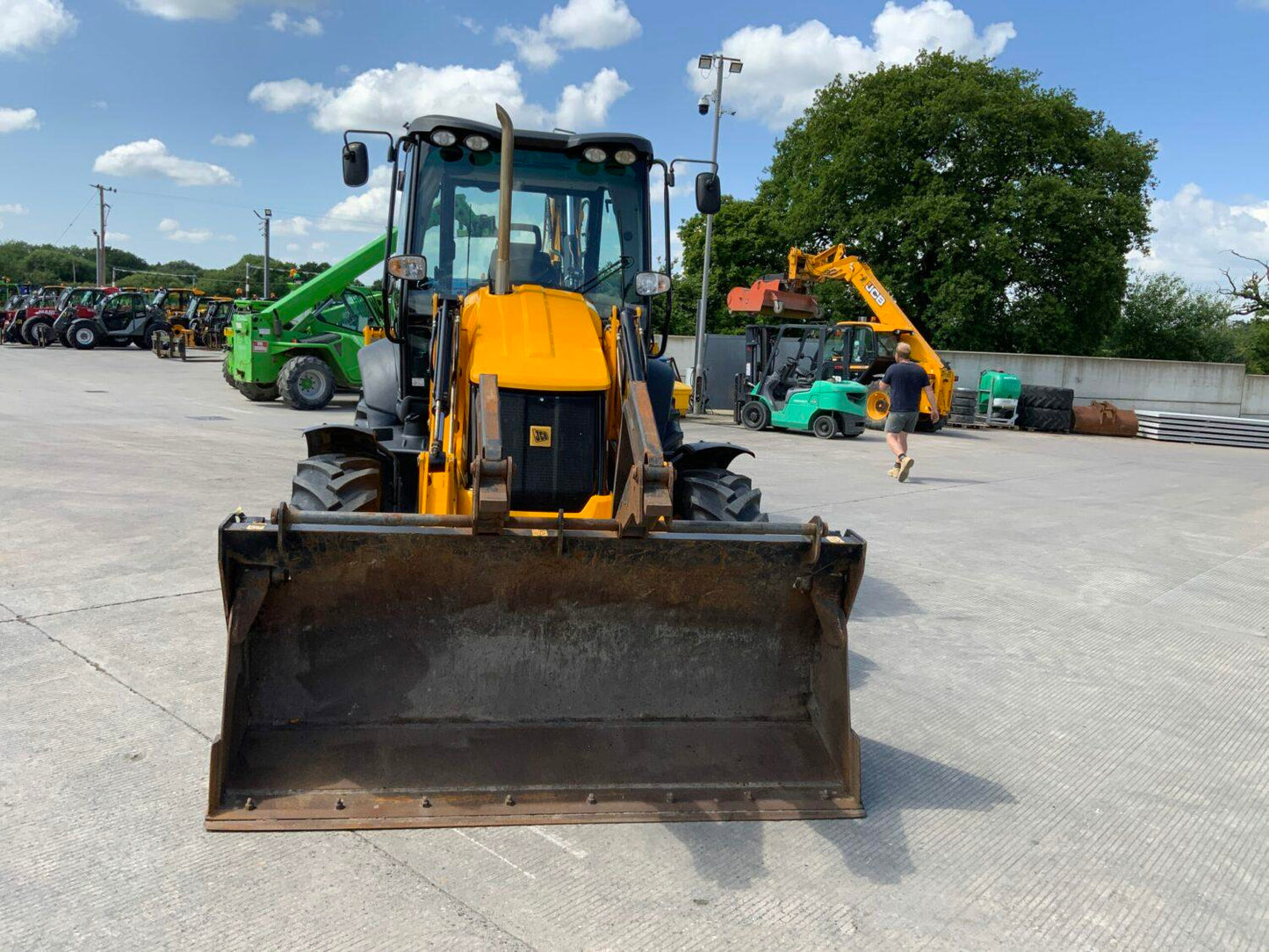 BULDOEXCAVATOR JCB 3CX - VASTech Machinery