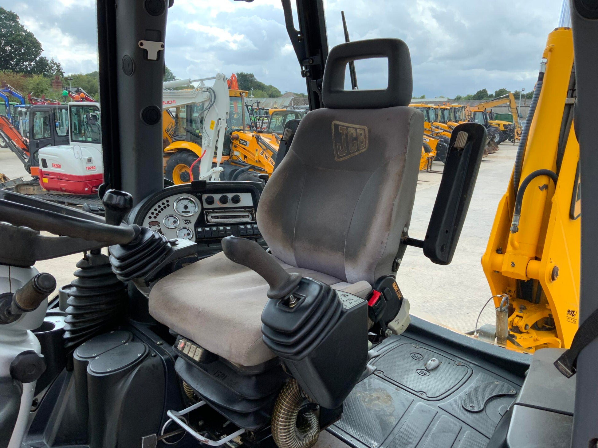 BULDOEXCAVATOR JCB 3CX JOYSTICK - VASTech Machinery