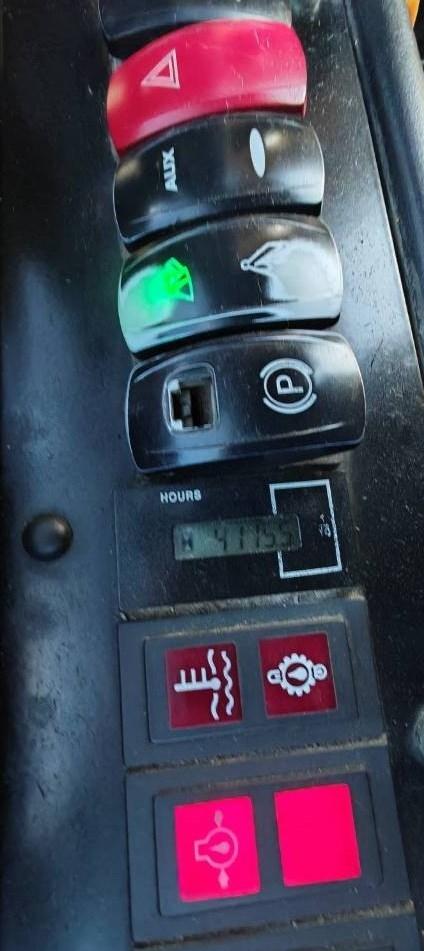 Buldoexcavator - JCB 1 CX 4 buckets, 4 x new tyres, 2 xused tyres, 1st