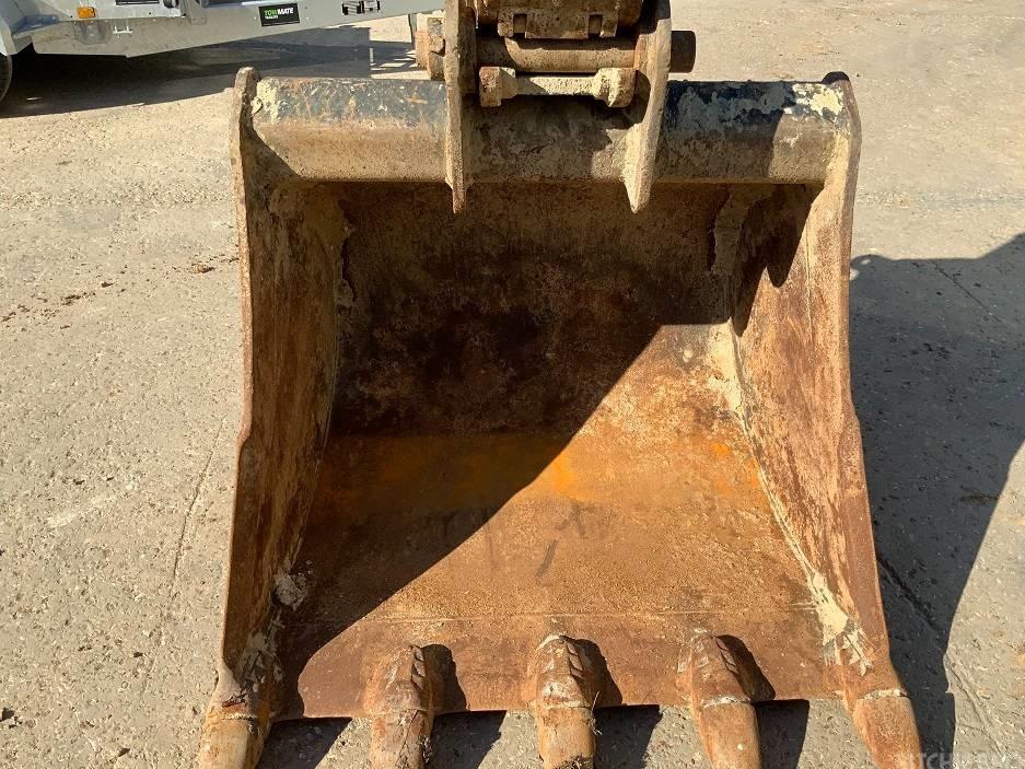 Excavator pe senile - JCB 140X LC