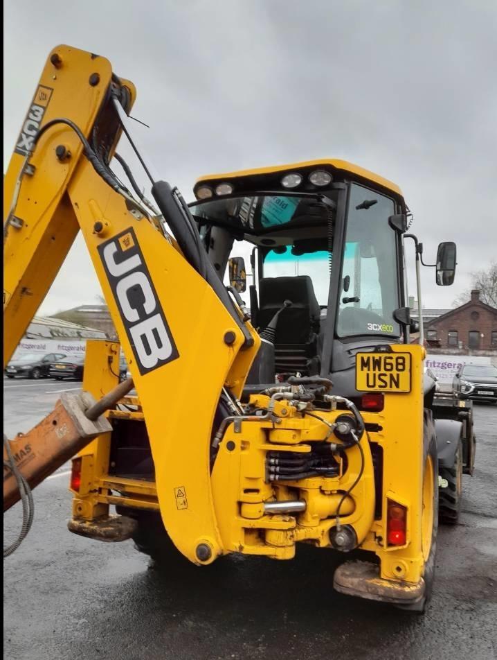 Buldoexcavator - JCB 3 CX 14