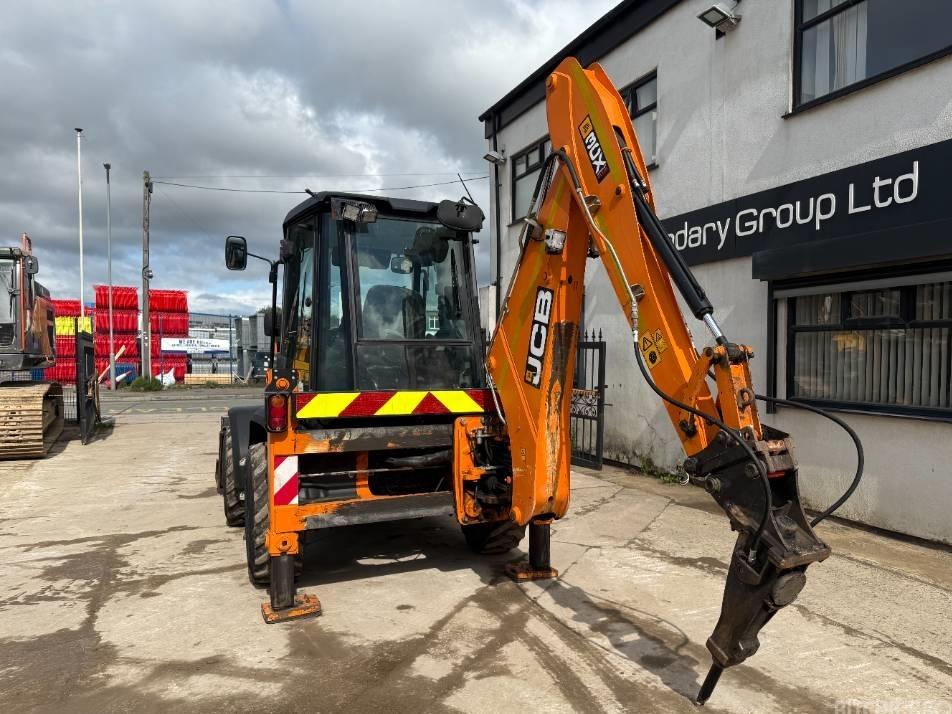 Buldoexcavator - JCB 3 CX Compact Plus