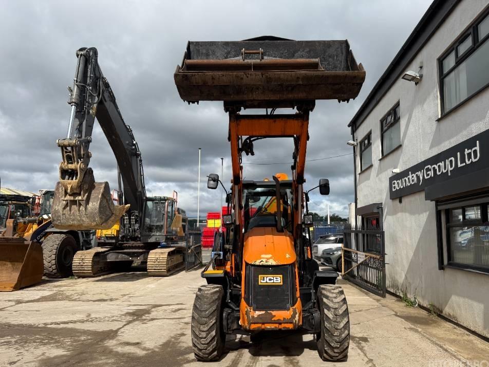 Buldoexcavator - JCB 3 CX Compact Plus