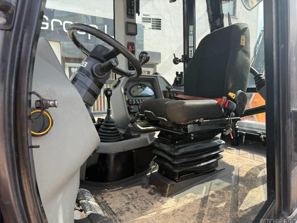 Buldoexcavator - JCB 3 CX Compact Plus