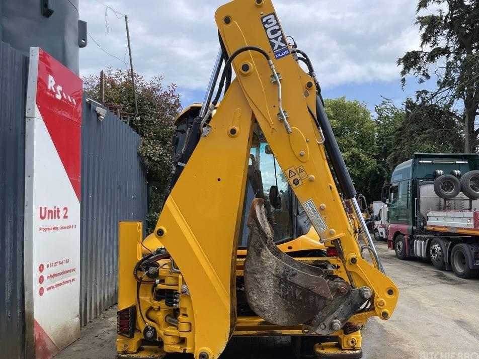 Buldoexcavator - JCB 3 CX Sitemaster Plus 81 kW Engine