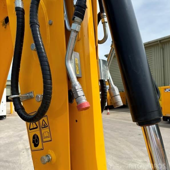 Buldoexcavator - JCB 3CX Plus
