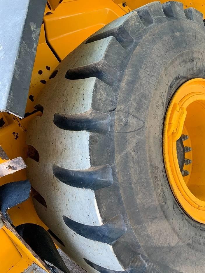 Incarcator frontal - JCB 457 HT
